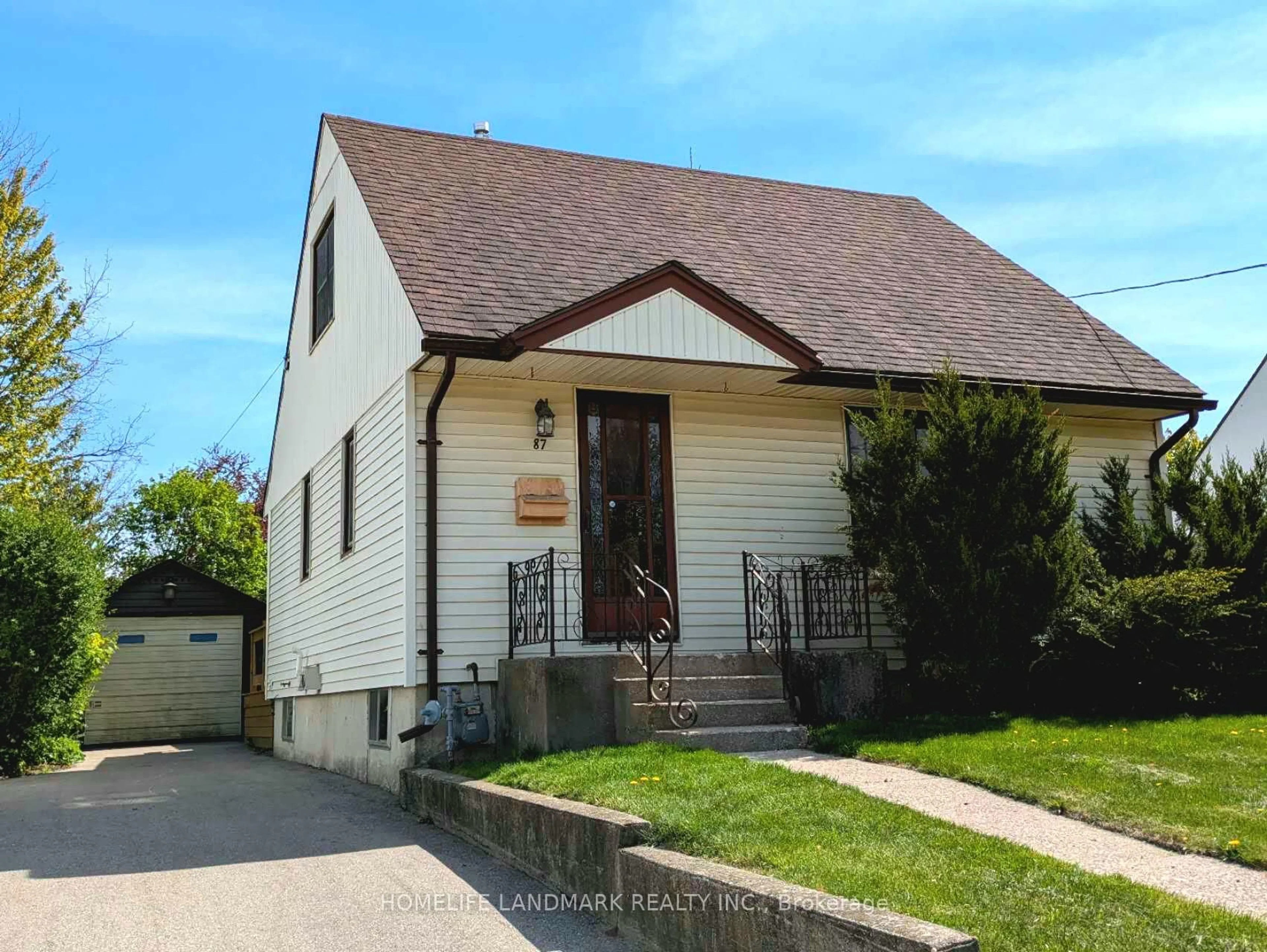 Home with vinyl exterior material, street for 87 Ballantyne Ave, Cambridge Ontario N1R 2S4