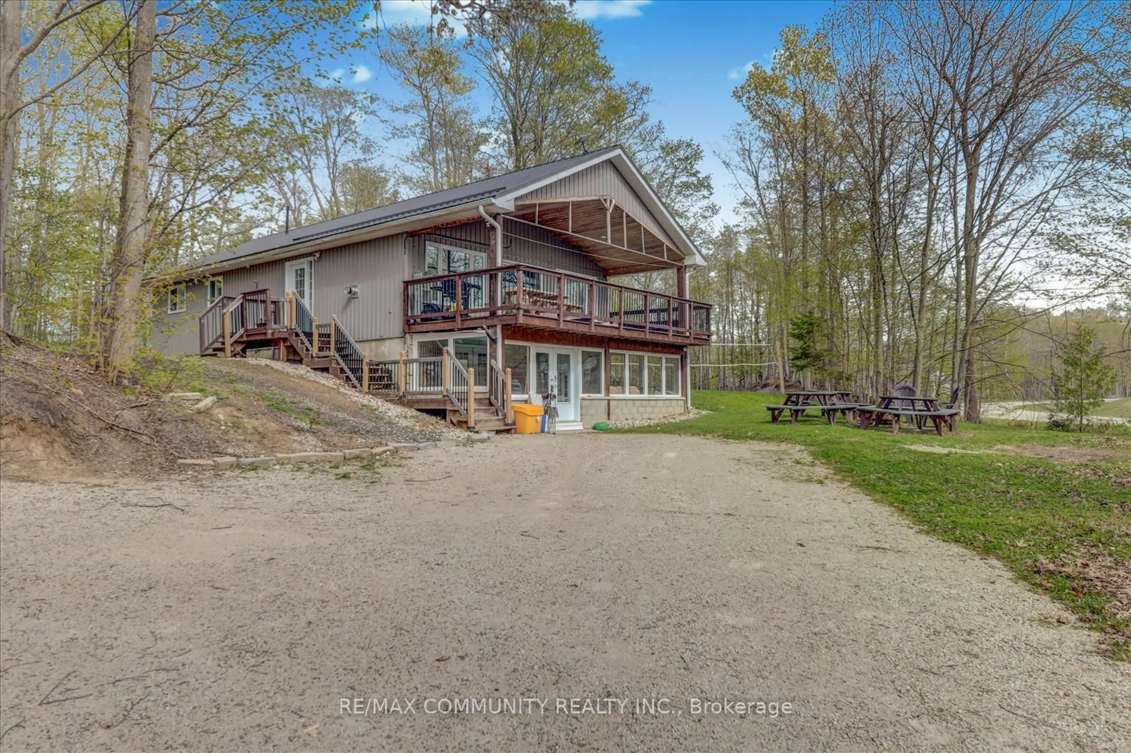 A pic from outside/outdoor area/front of a property/back of a property/a pic from drone, water/lake/river/ocean view for 3 SUGARBUSH Rd, South Bruce Peninsula Ontario N0H 2T0