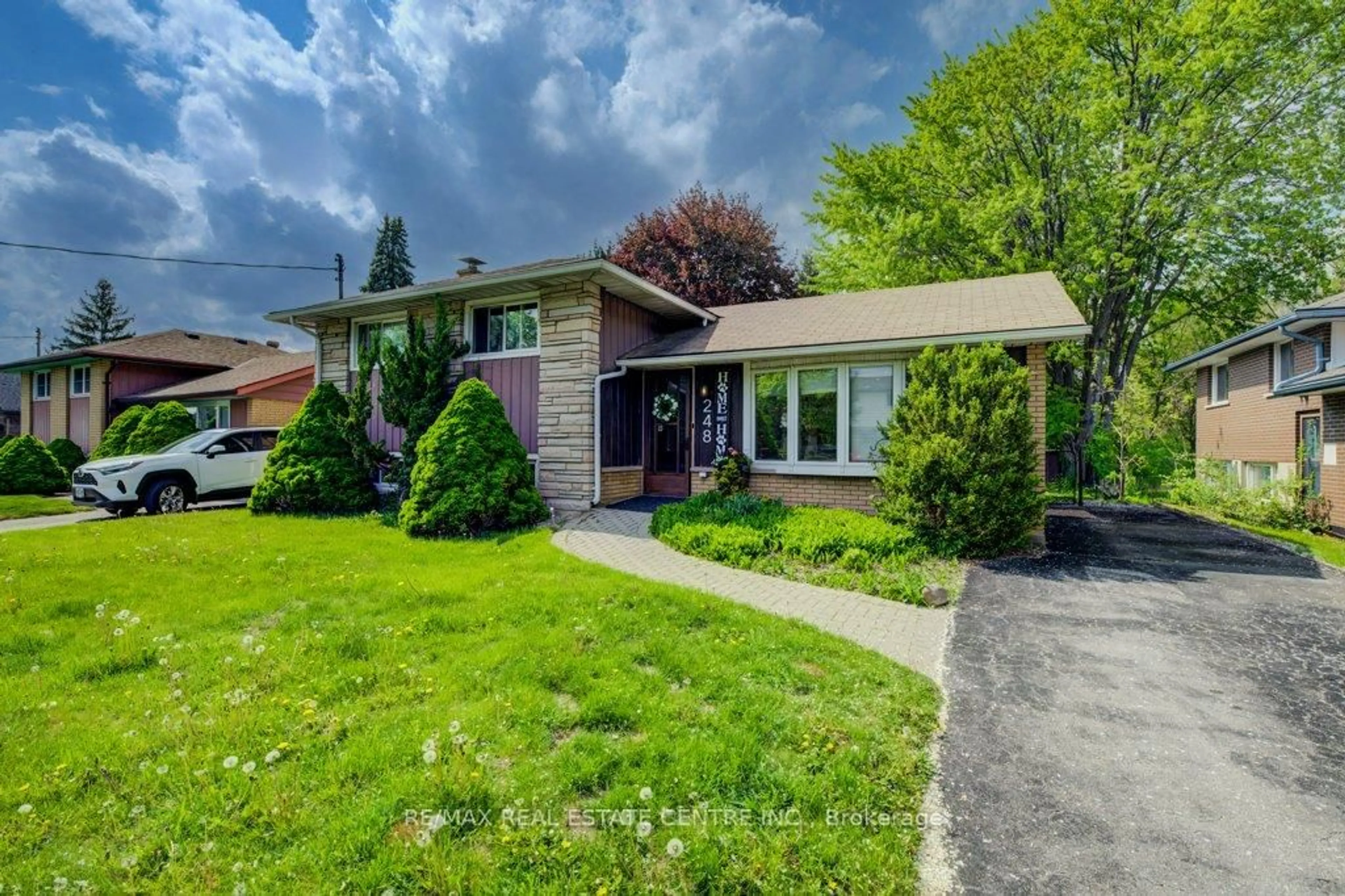 Unknown for 248 Fergus Ave, Kitchener Ontario N2A 2H5