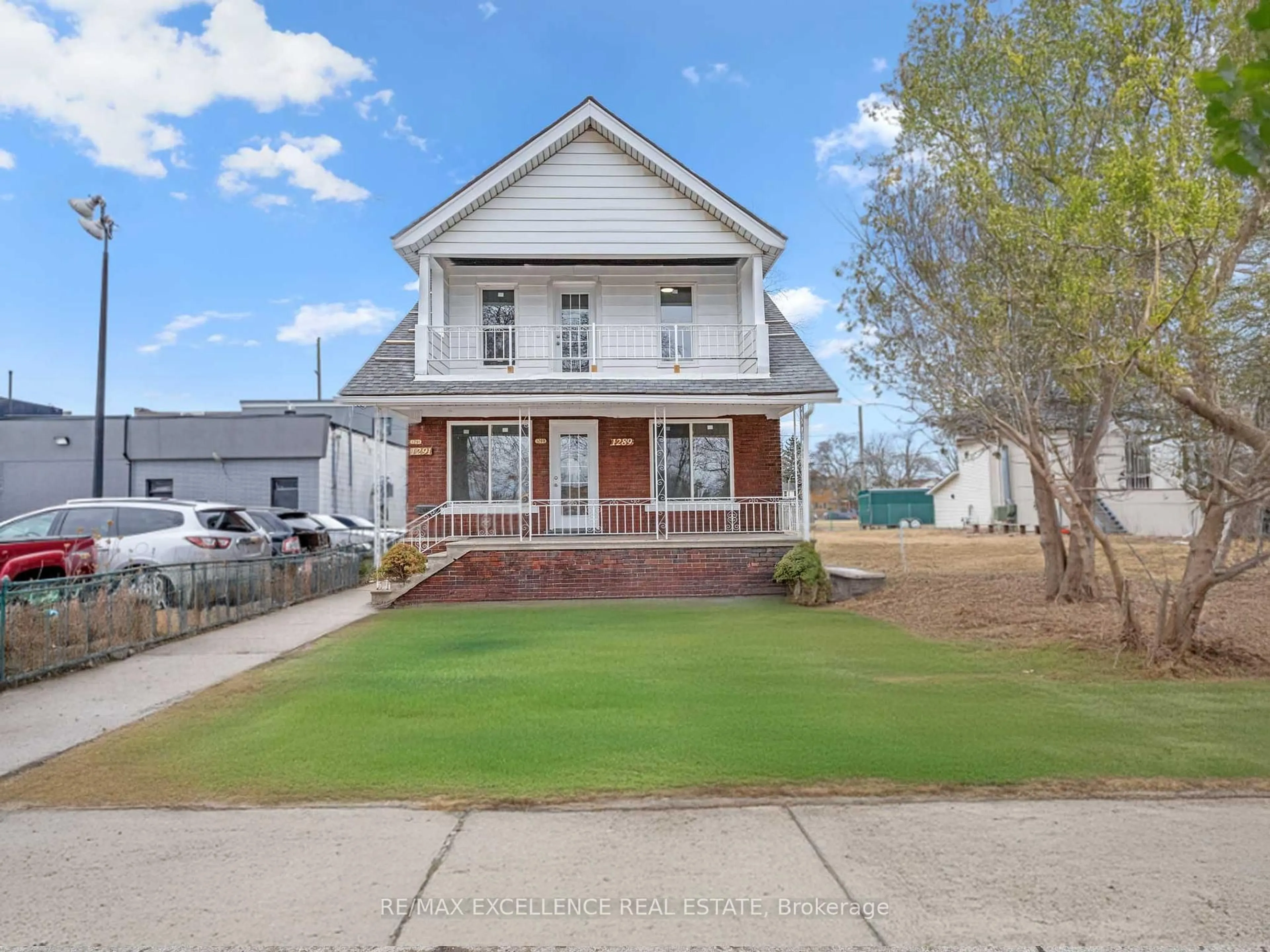 Unknown for 1289-91 Langlois Ave, Windsor Ontario N8X 4L6