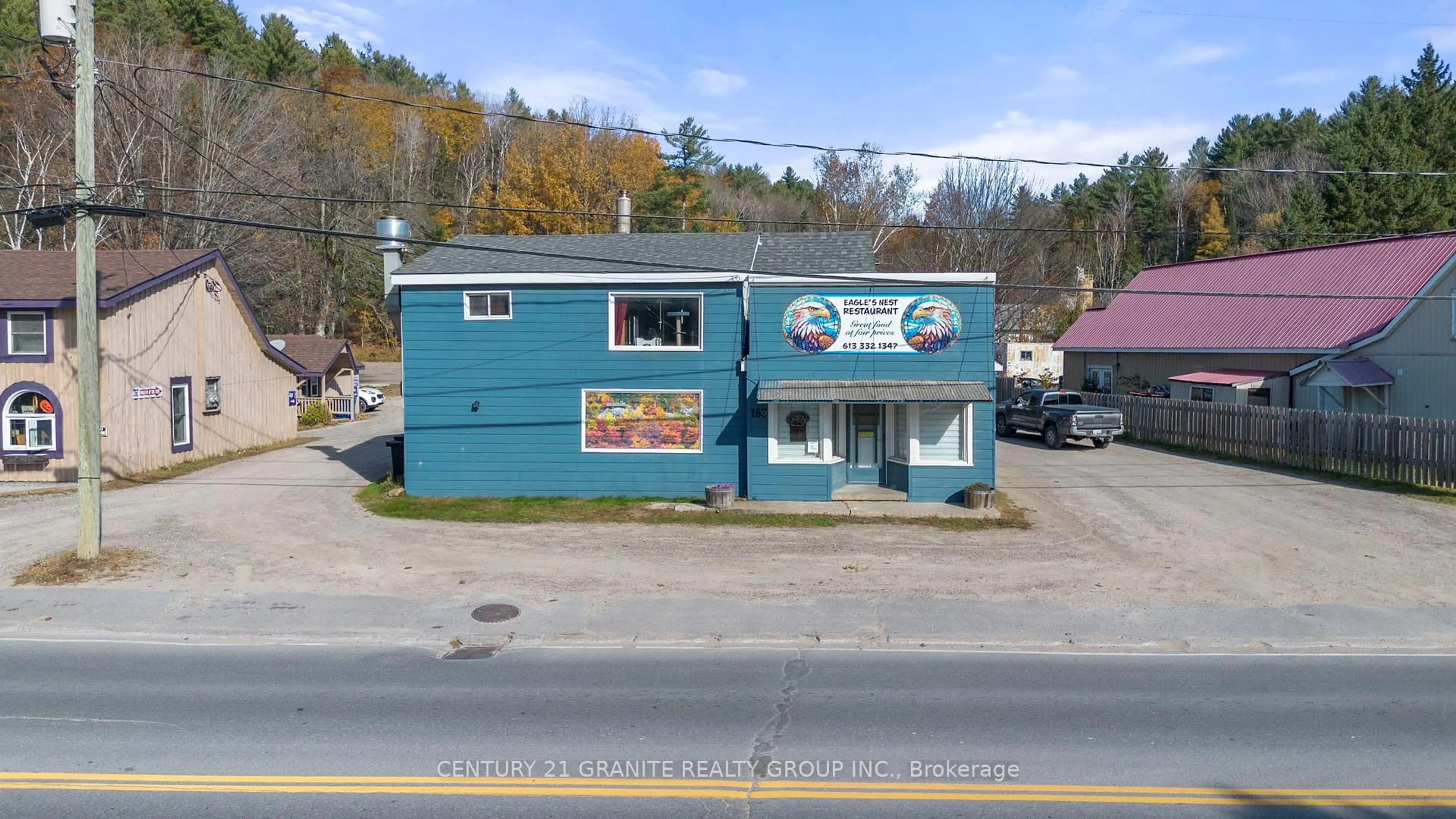 A pic from outside/outdoor area/front of a property/back of a property/a pic from drone, building for 185 Hastings St, Bancroft Ontario K0L 1C0