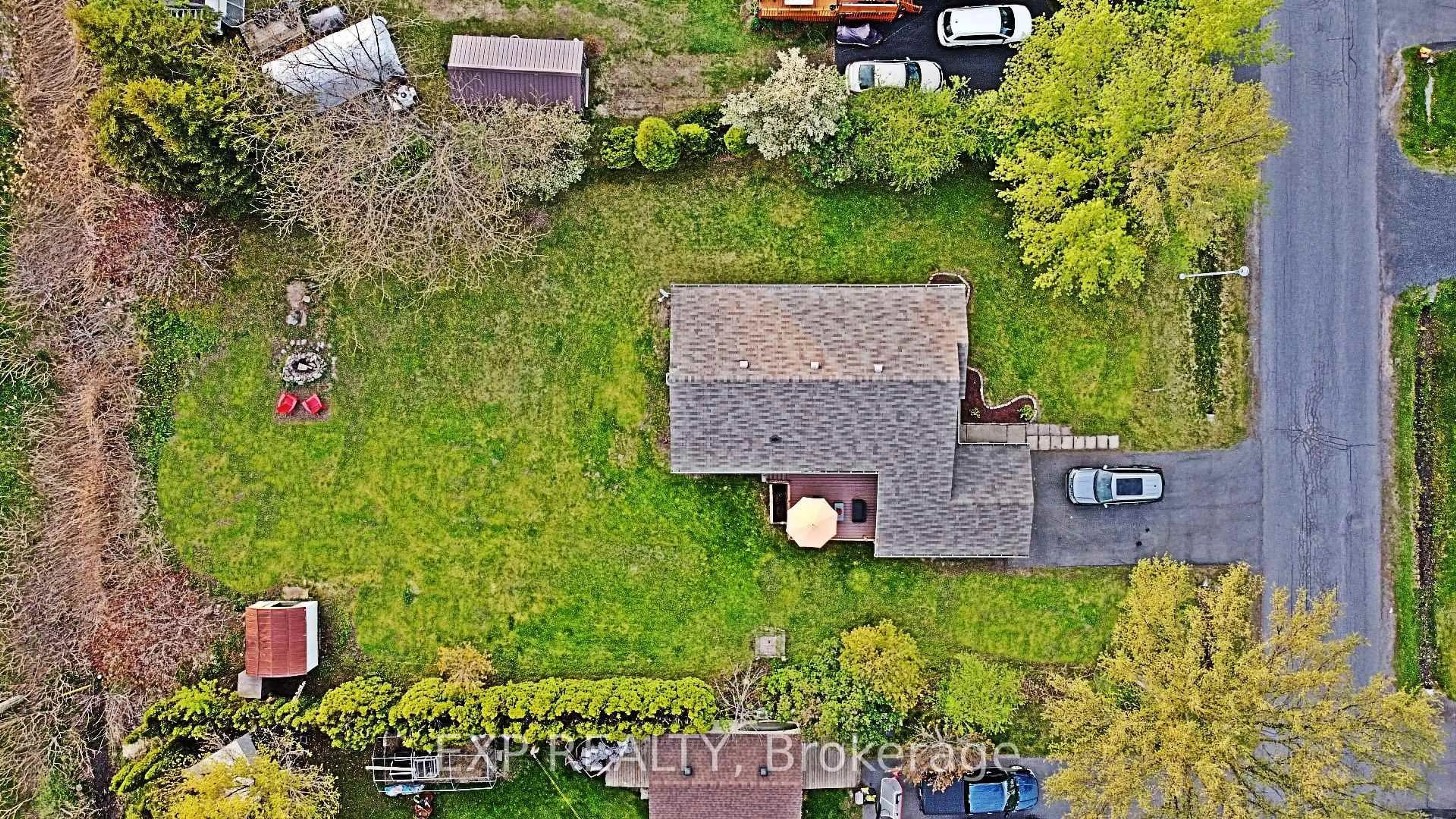 A pic from outside/outdoor area/front of a property/back of a property/a pic from drone, street for 68 Columbia Ave, South Stormont Ontario K0C 1P0