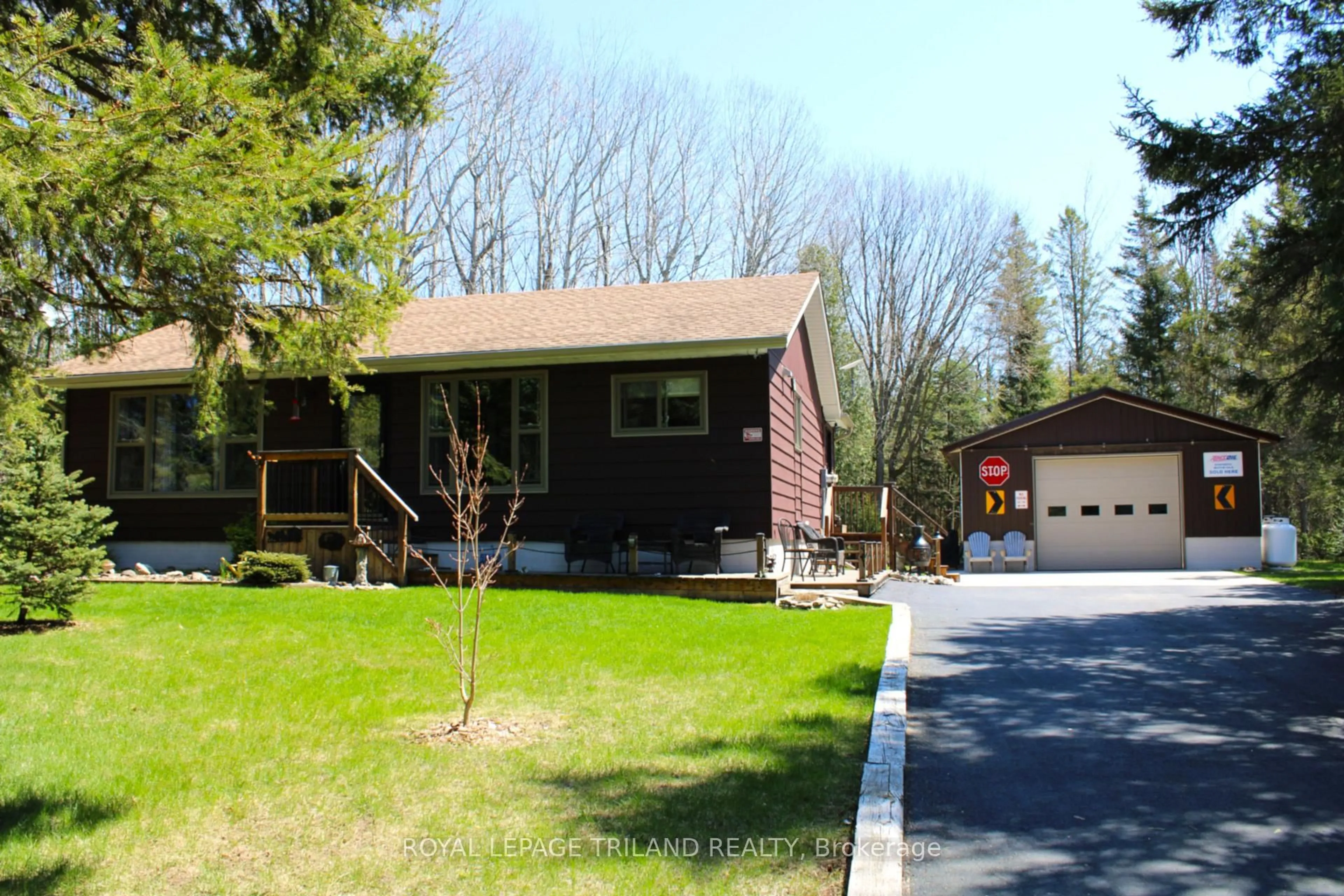 Home with vinyl exterior material, street for 179 Warner Bay Rd, Northern Bruce Peninsula Ontario N0H 2R0