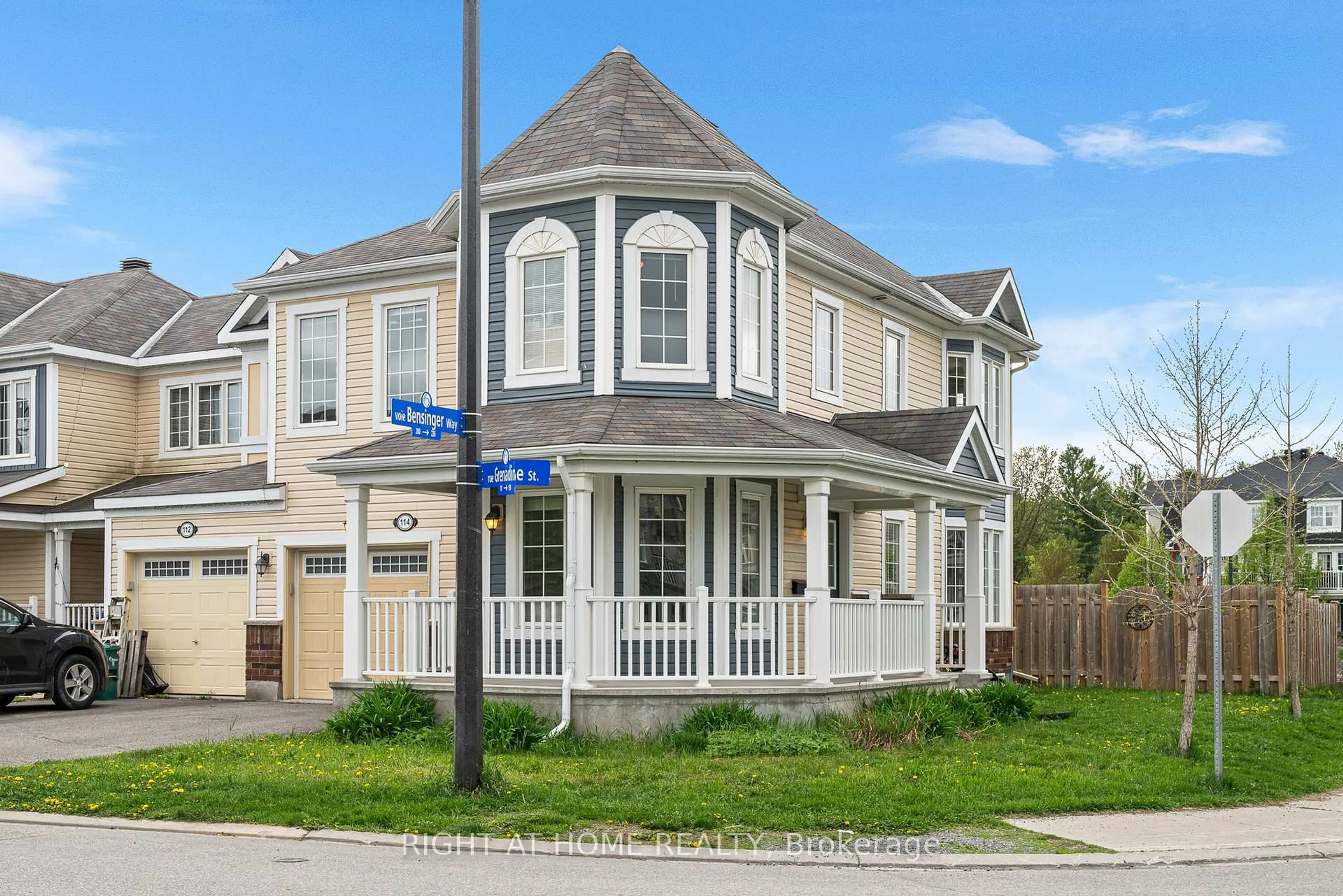 Home with vinyl exterior material, street for 114 Grenadine St, Stittsville Ontario K2S 0N9