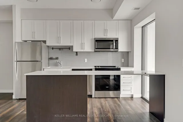 Additional property image - 15 Queen St Unit 1702