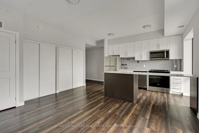 Additional property image - 15 Queen St Unit 1702