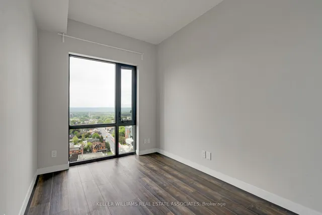 Additional property image - 15 Queen St Unit 1702