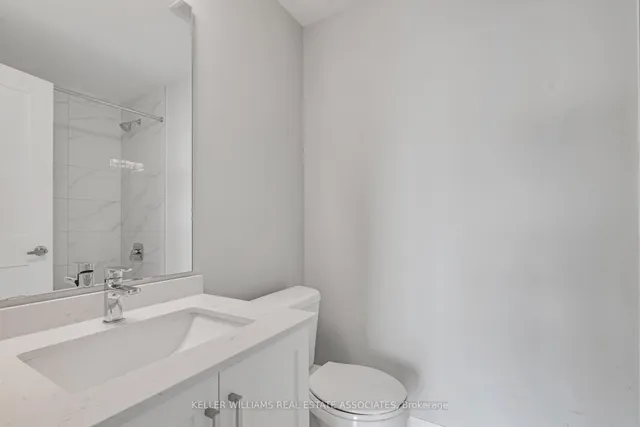 Additional property image - 15 Queen St Unit 1702