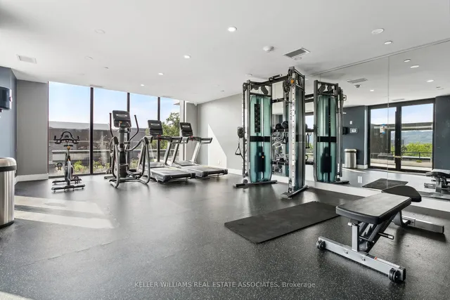 Additional property image - 15 Queen St Unit 1702