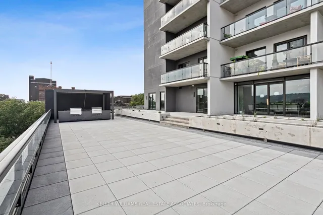 Additional property image - 15 Queen St Unit 1702
