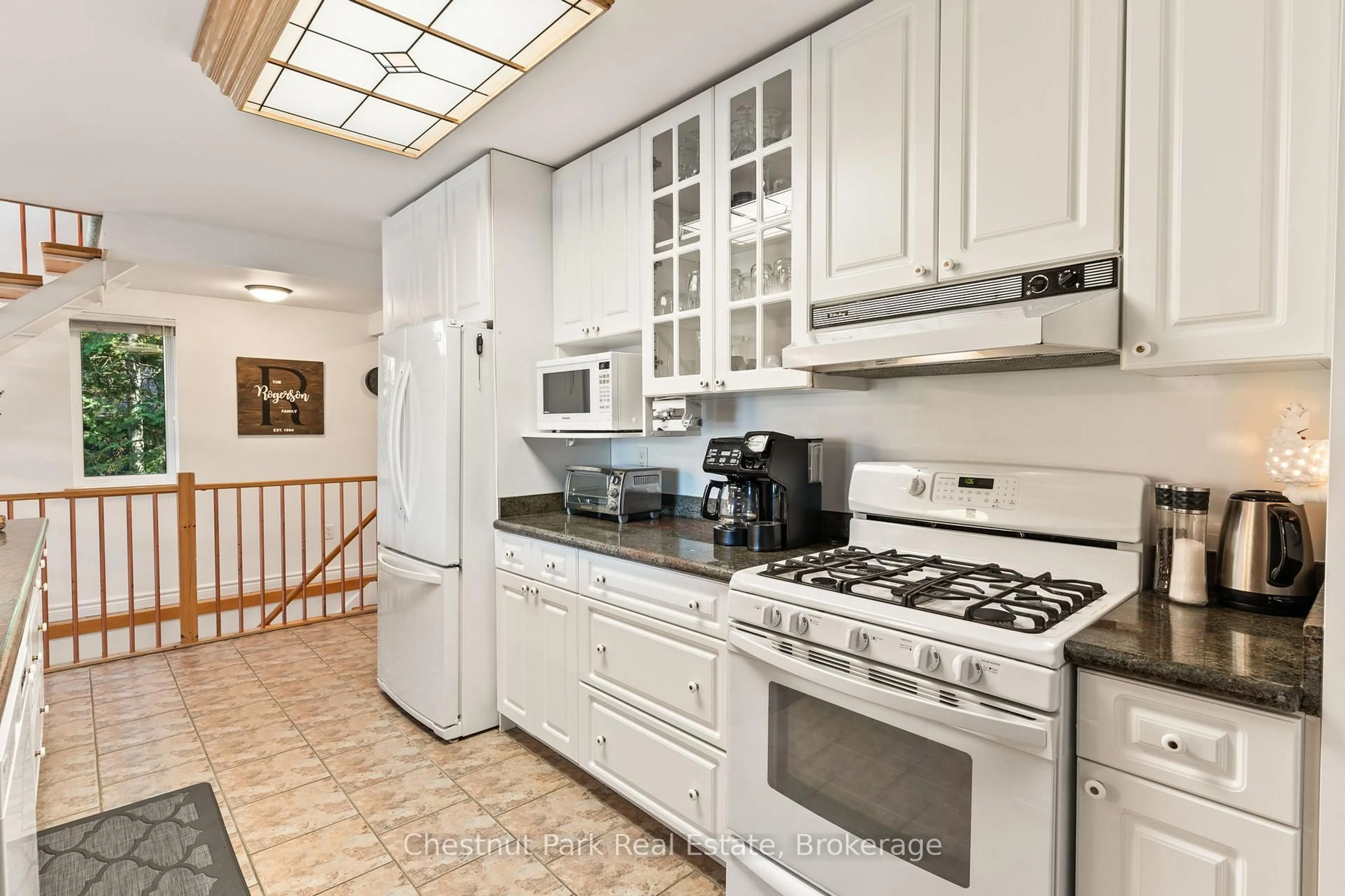 Standard kitchen, ceramic/tile floor for 293 WEST DIAMOND LAKE Rd, Haliburton Ontario K0L 2A0