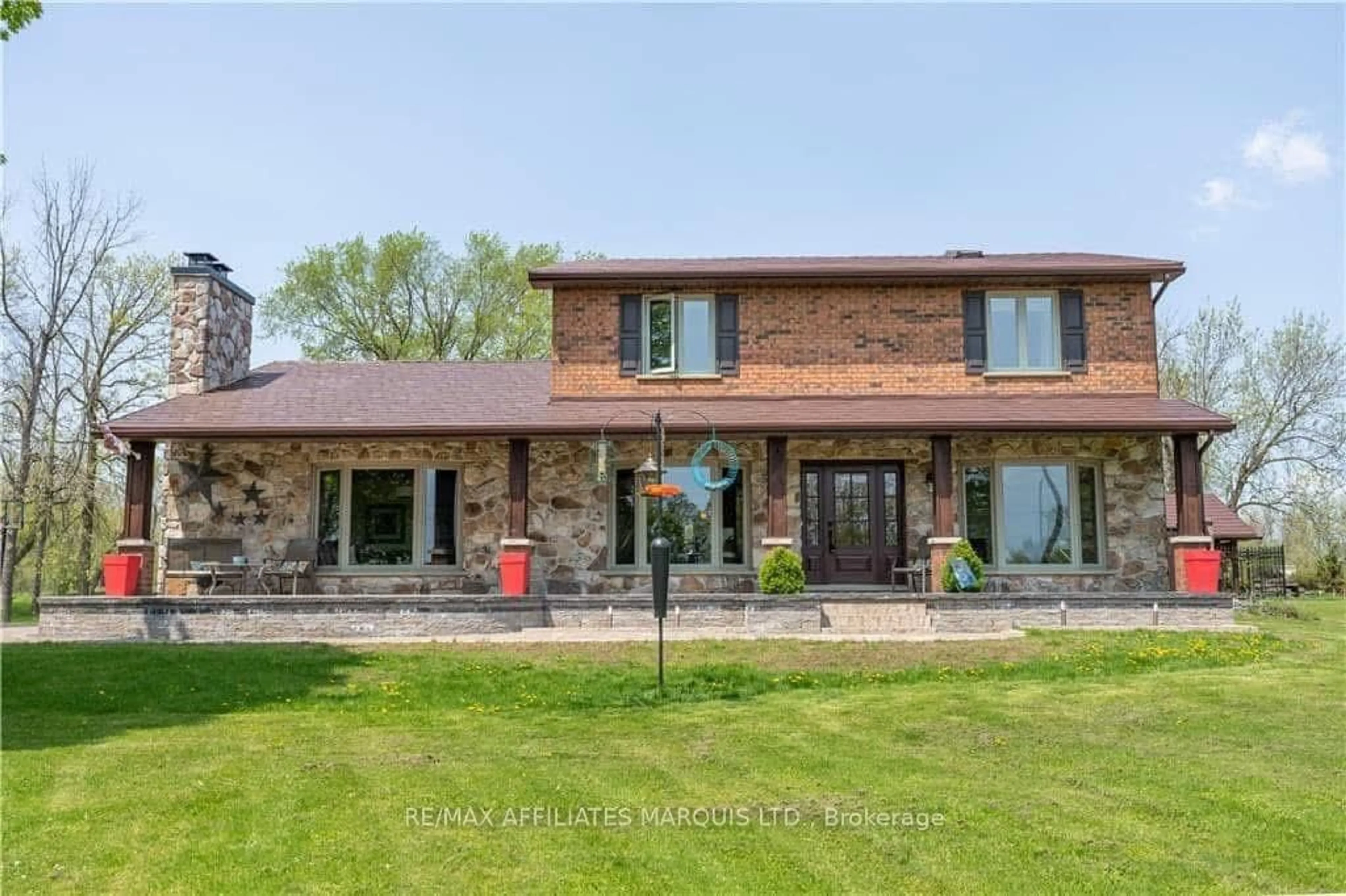 Home with brick exterior material, unknown for 18521 COUNTY ROAD 19 Rd, South Glengarry Ontario K0C 2J0