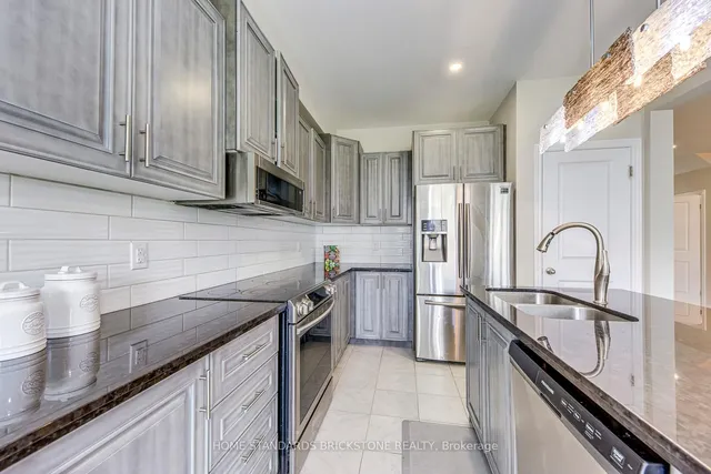 Additional property image - 70 Robertson Rd