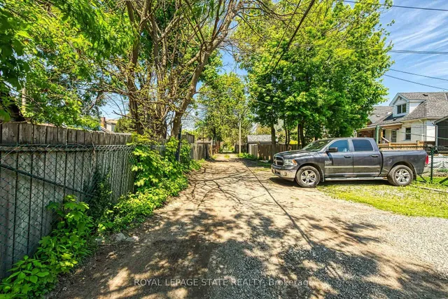 Additional property image - 105 Grosvenor Ave