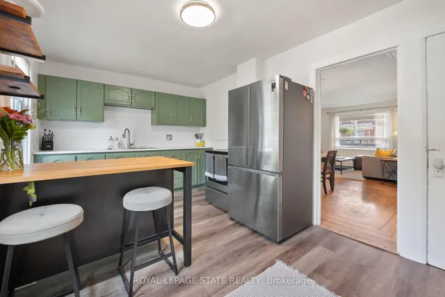 Additional property image - 105 Grosvenor Ave
