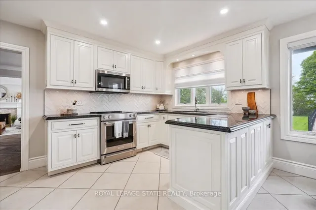 Additional property image - 10 Azalea Crt