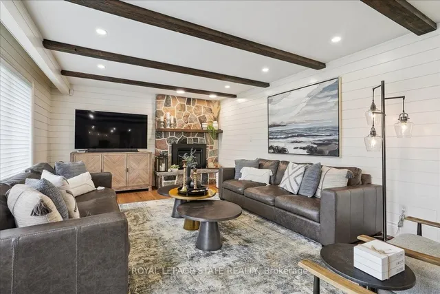 Additional property image - 10 Azalea Crt