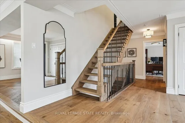 Additional property image - 10 Azalea Crt