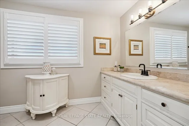 Additional property image - 10 Azalea Crt