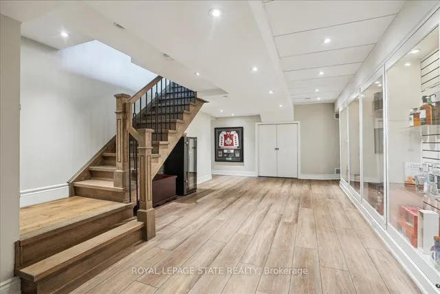 Additional property image - 10 Azalea Crt