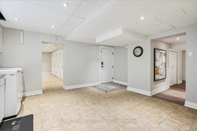 Additional property image - 10 Azalea Crt