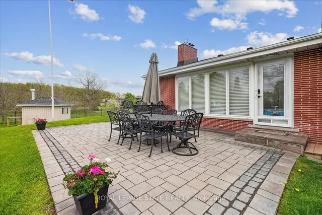 Additional property image - 10 Azalea Crt