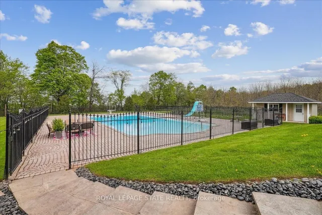 Additional property image - 10 Azalea Crt
