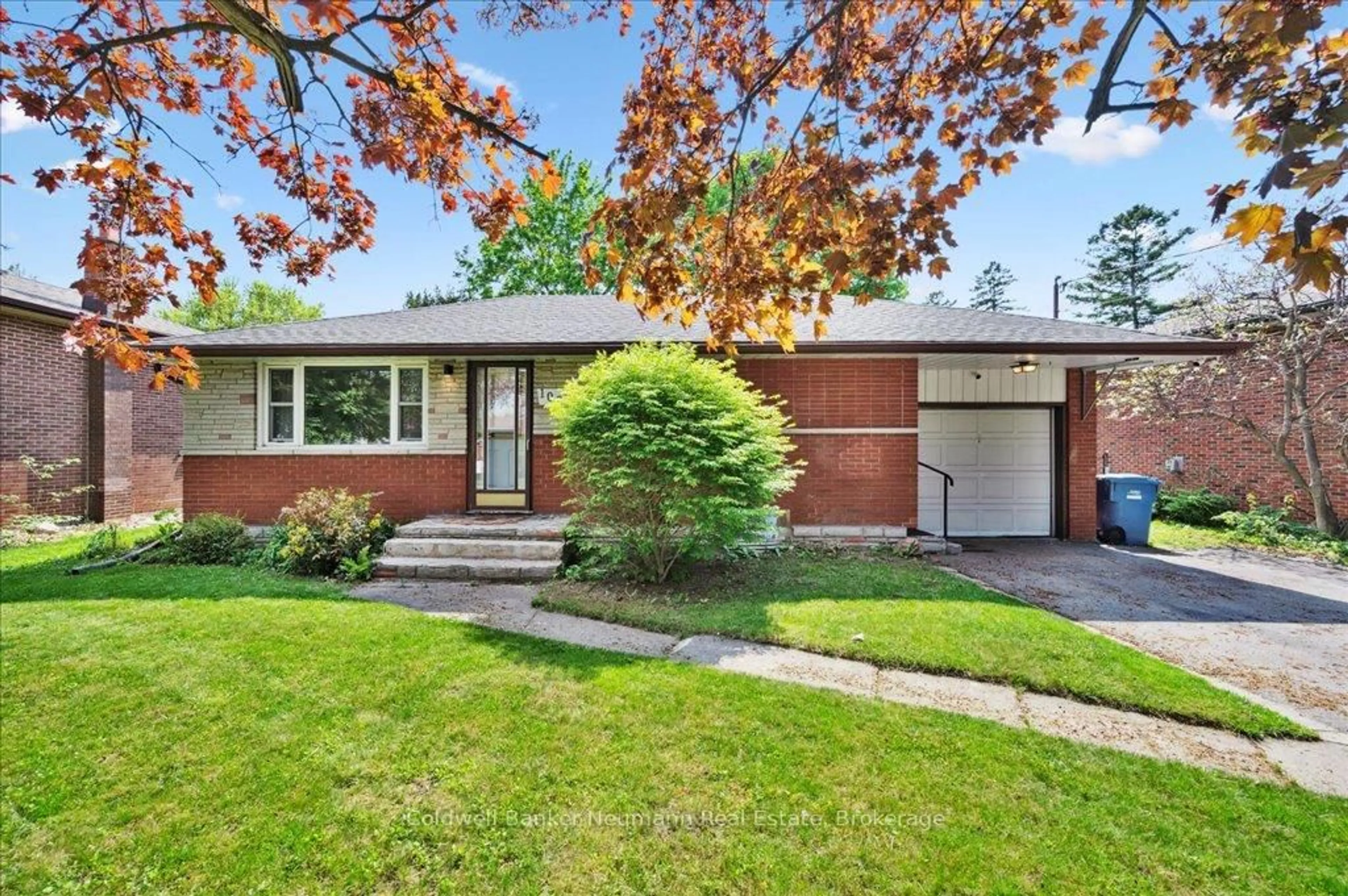 Home with brick exterior material, street for 100 Guelph St, Guelph Ontario N1H 5Z1