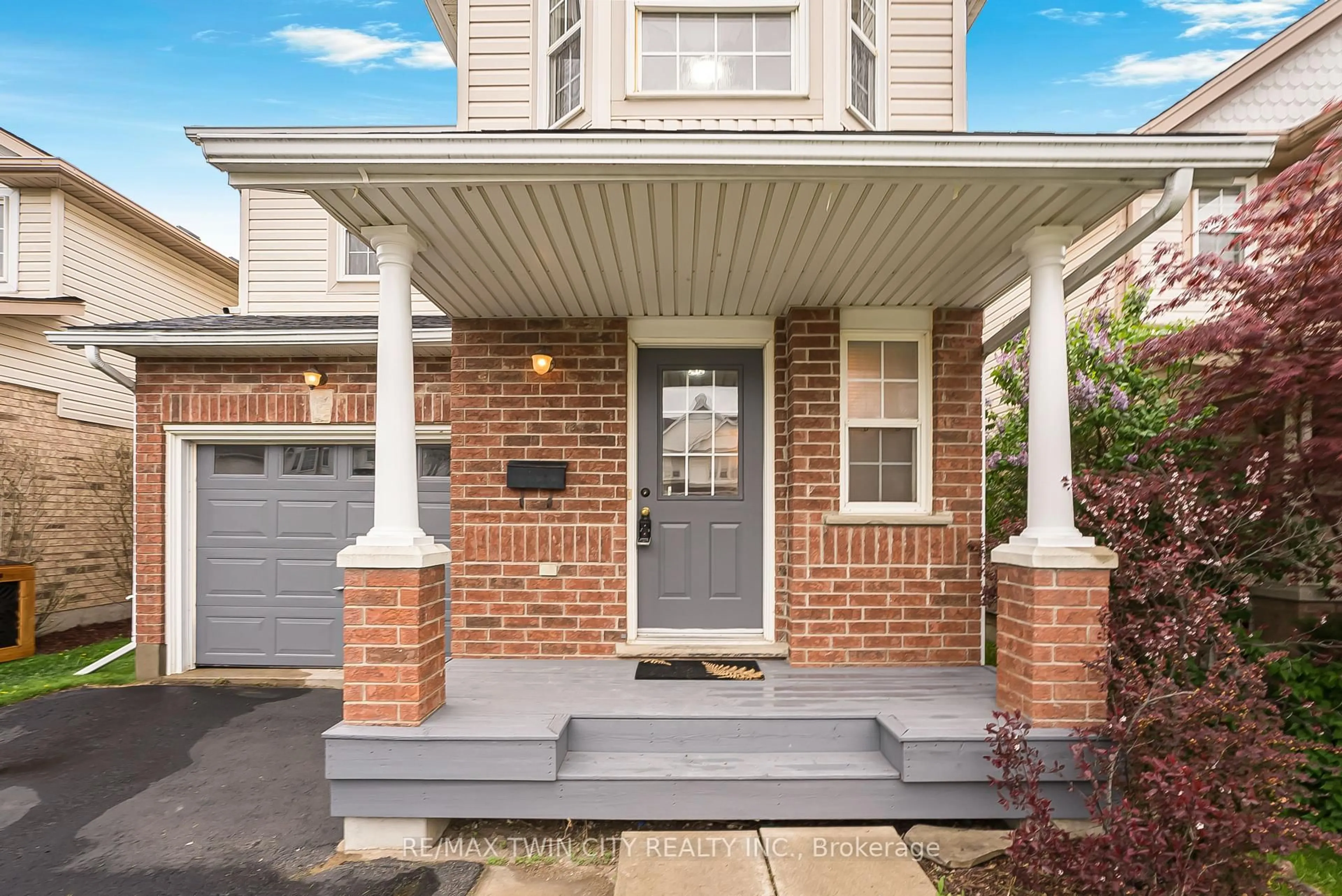 Unknown for 74 Blue Lace Cres, Kitchener Ontario N2E 3X1