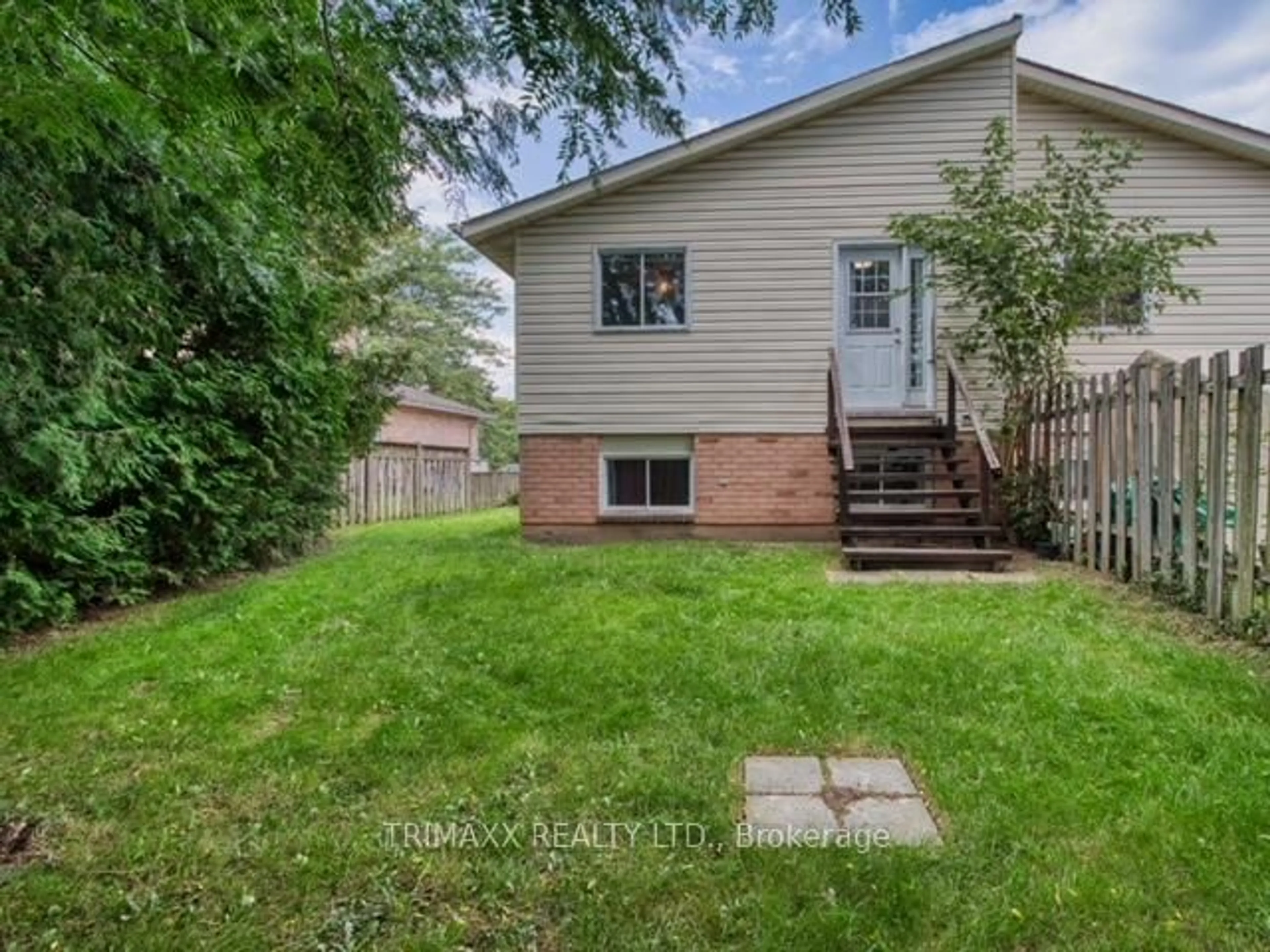 Unknown for 37 Briarsdale Cres, Welland Ontario L3C 6S8
