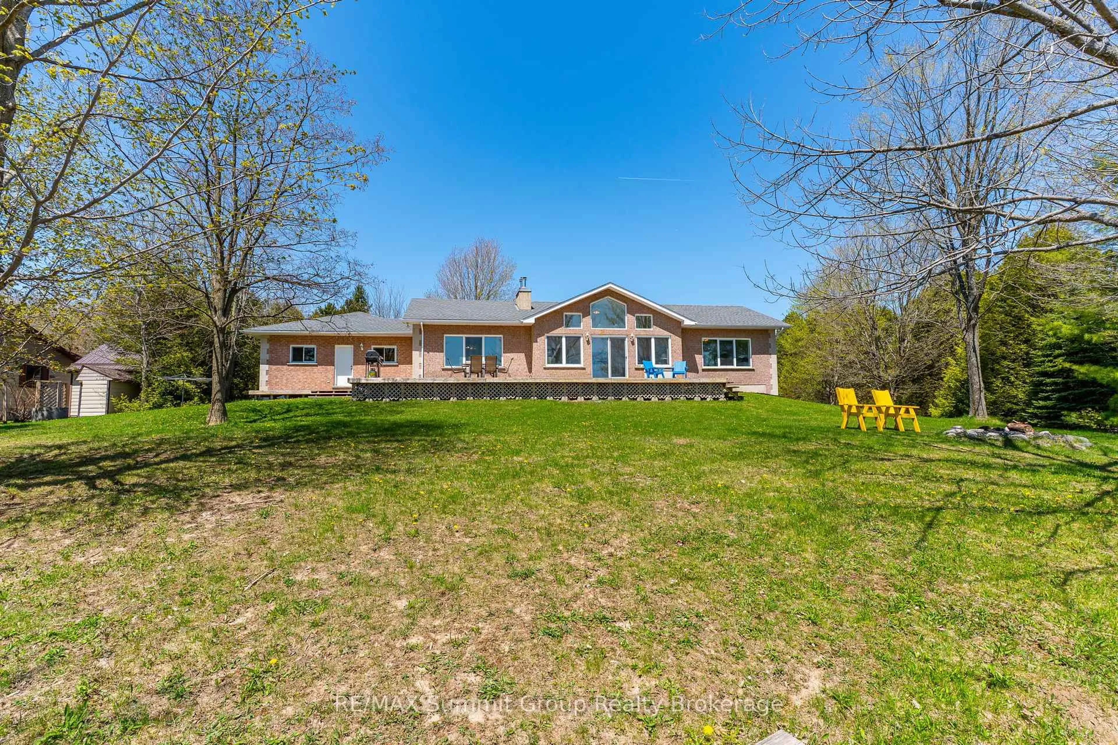 A pic from outside/outdoor area/front of a property/back of a property/a pic from drone, water/lake/river/ocean view for 189 Point Rd, Grey Highlands Ontario N0C 1E0