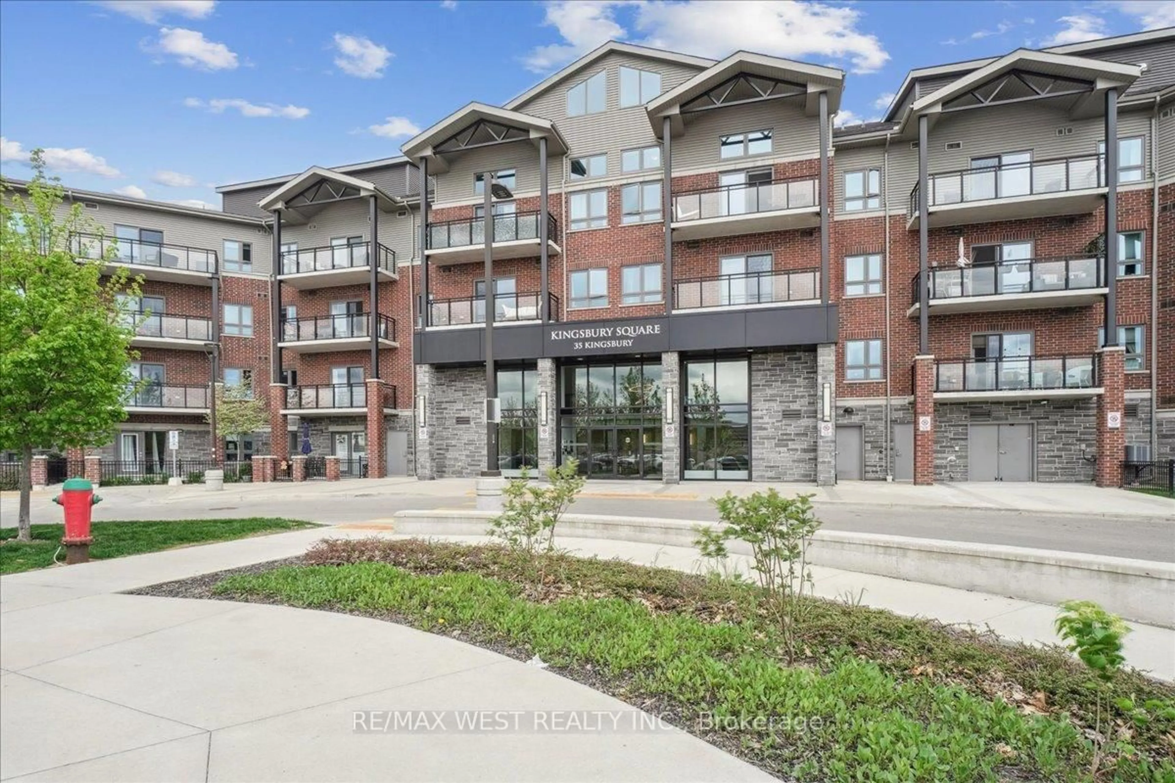 Patio, unknown for 35 Kingsbury Sq #413, Guelph Ontario N1L 0J4