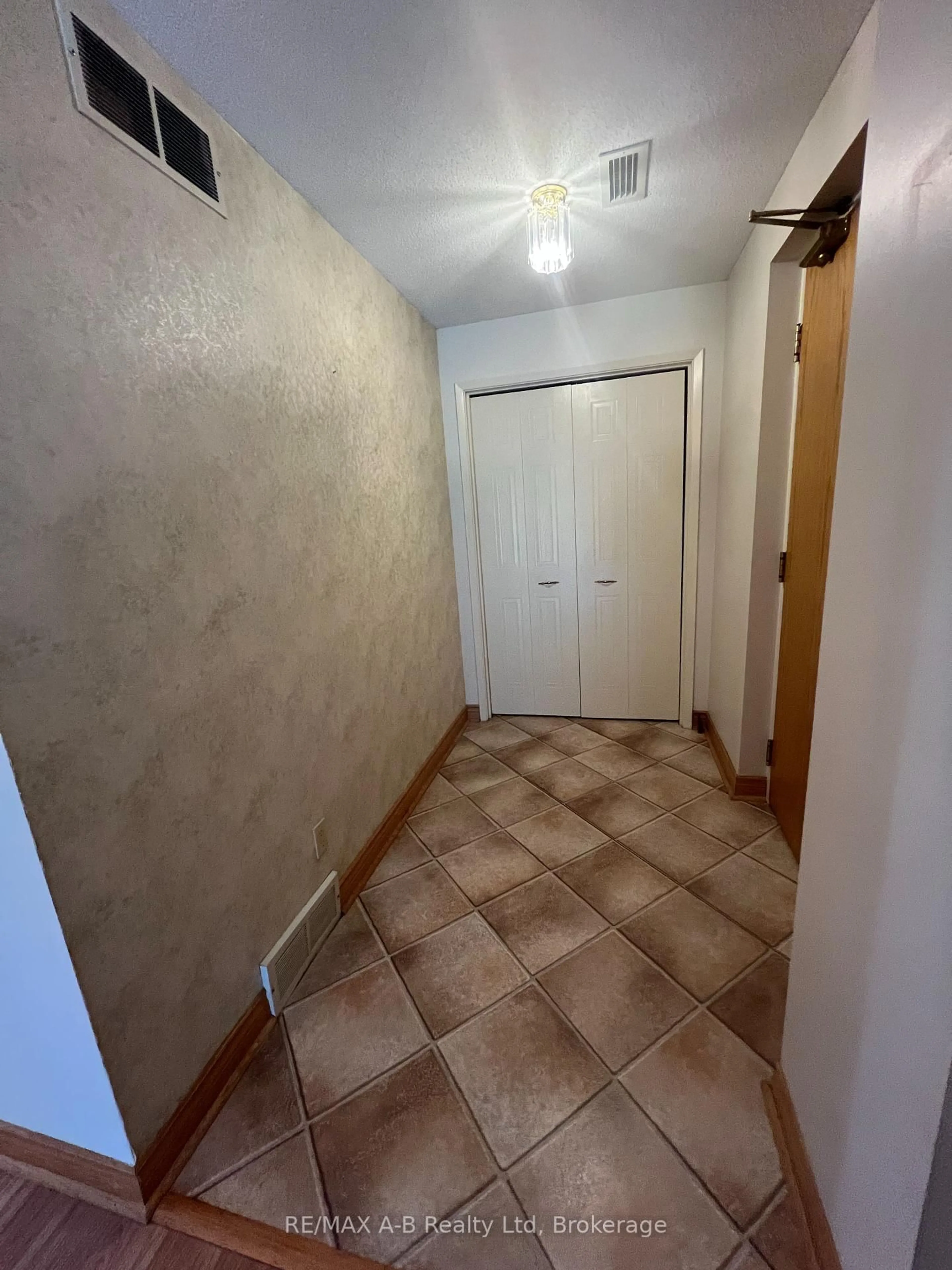 A pic of a room for 199 Hope St #112, East Zorra-Tavistock Ontario N0B 2R0