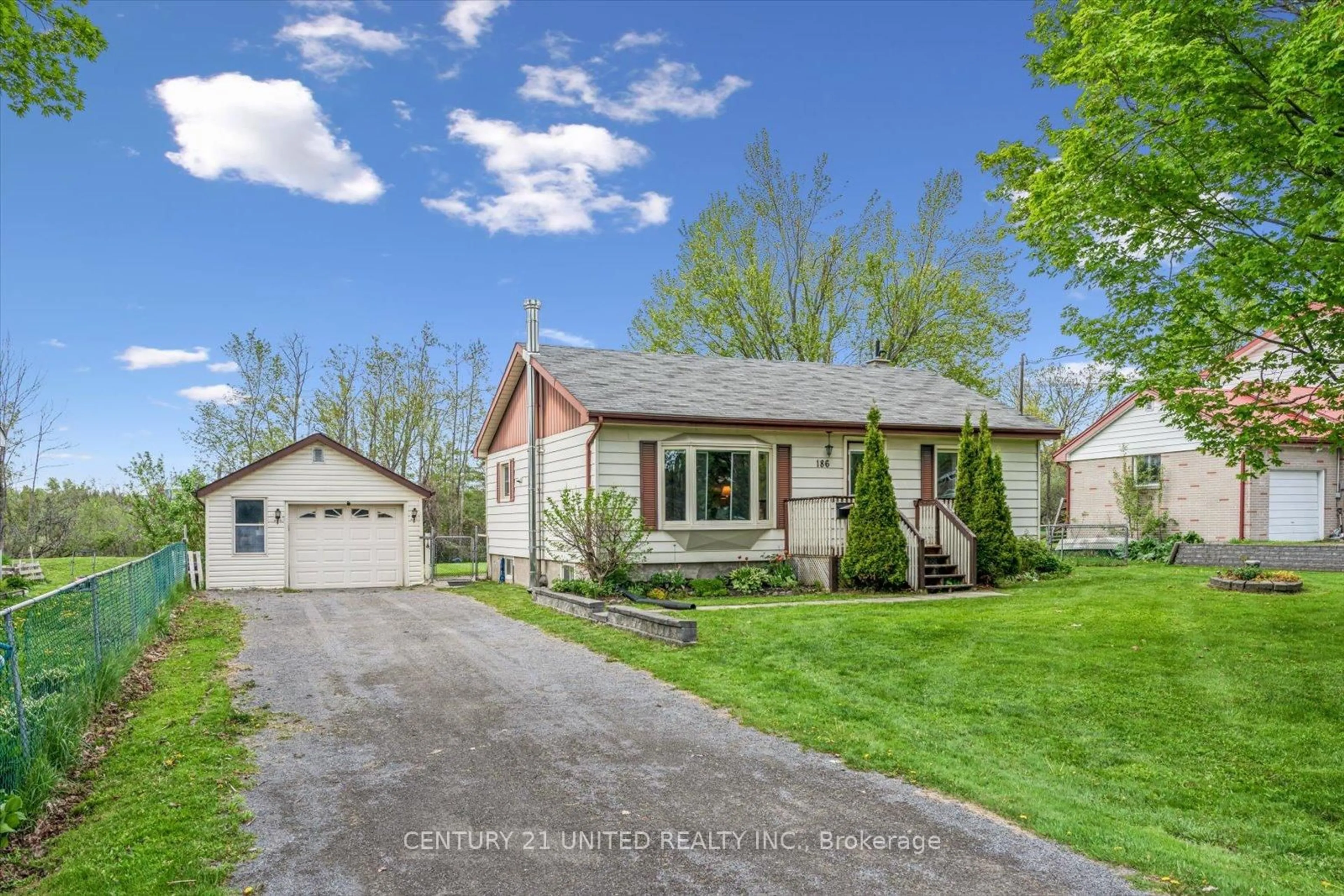 A pic from outside/outdoor area/front of a property/back of a property/a pic from drone, street for 186 Coral Dr, Douro-Dummer Ontario K9L 1A5