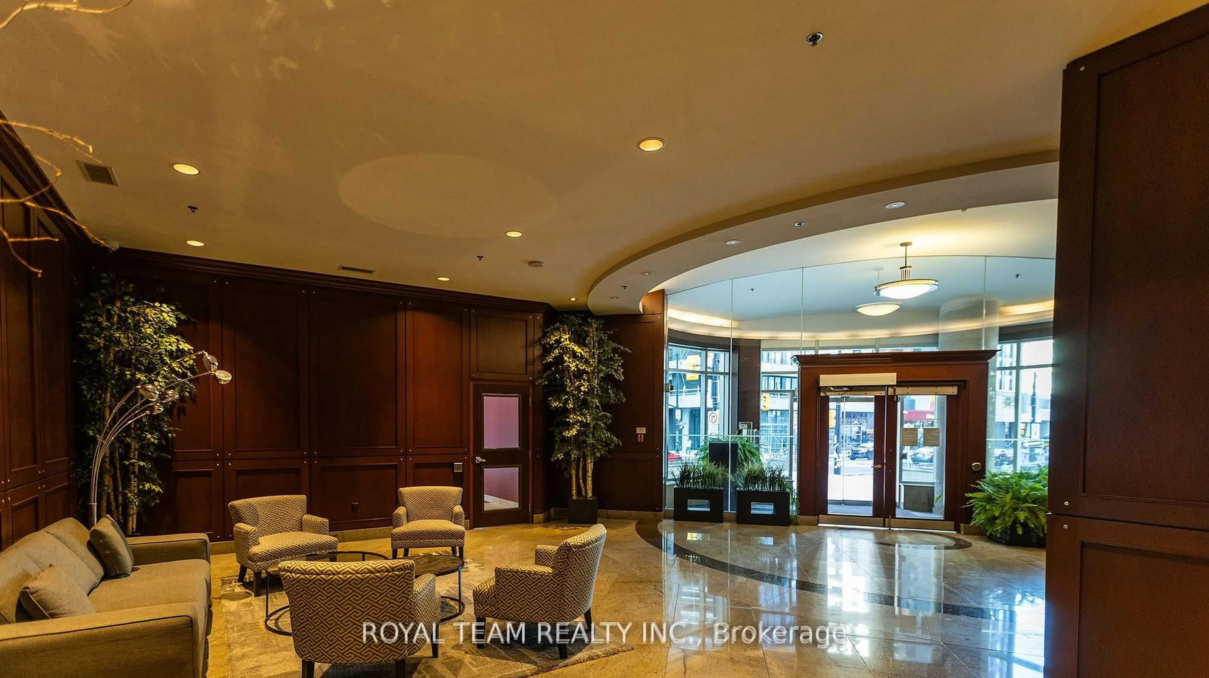Lobby for 234 Rideau St #1903, Ottawa Ontario K1N 0A9