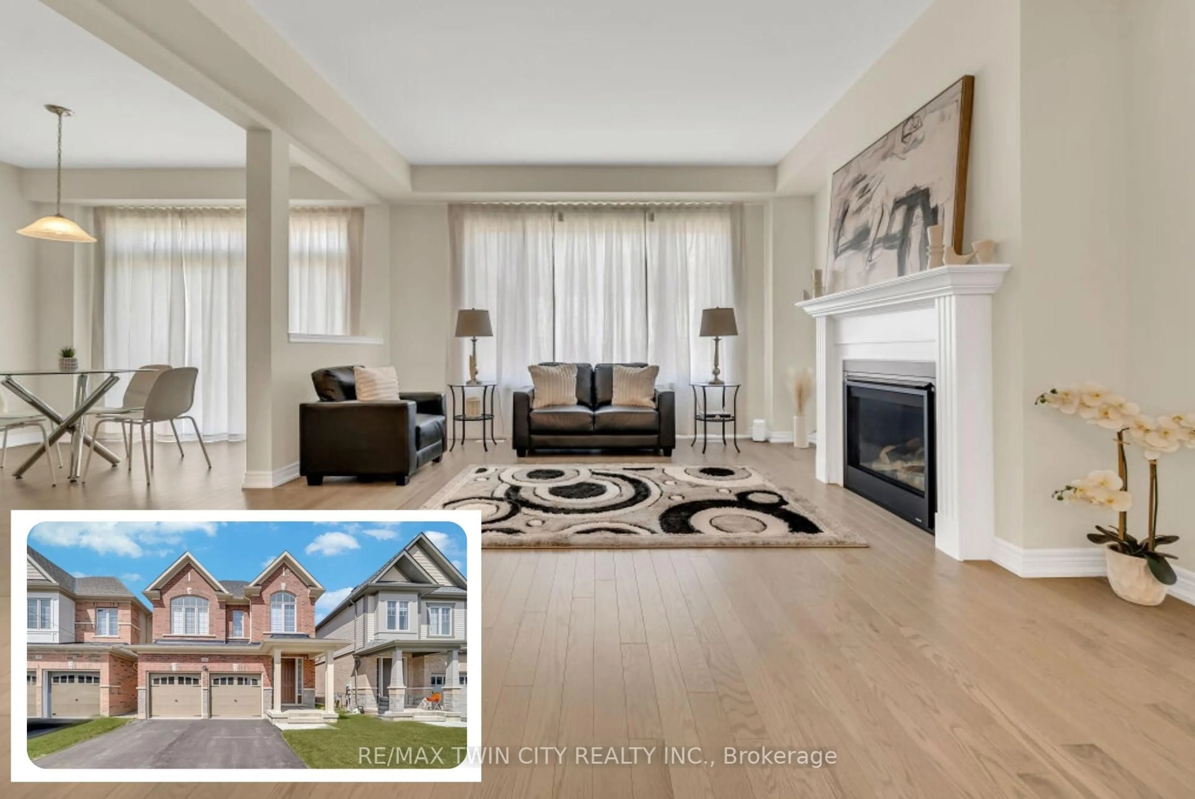 Living room with furniture, unknown for 261 Broadacre Dr, Kitchener Ontario N2R 0S6