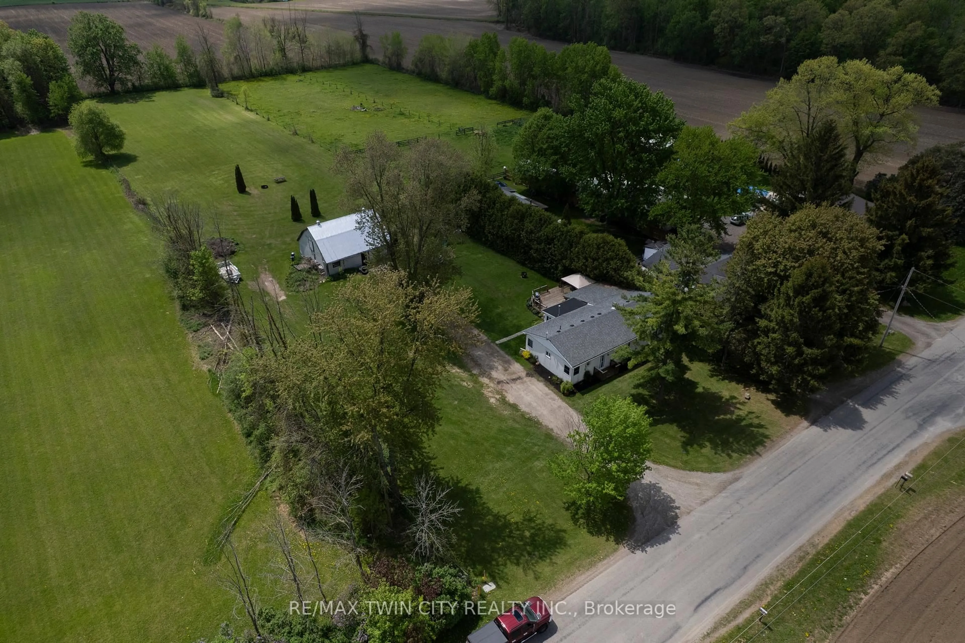 A pic from outside/outdoor area/front of a property/back of a property/a pic from drone, street for 129 10th Conc. Rd, Brant Ontario N0E 1A0