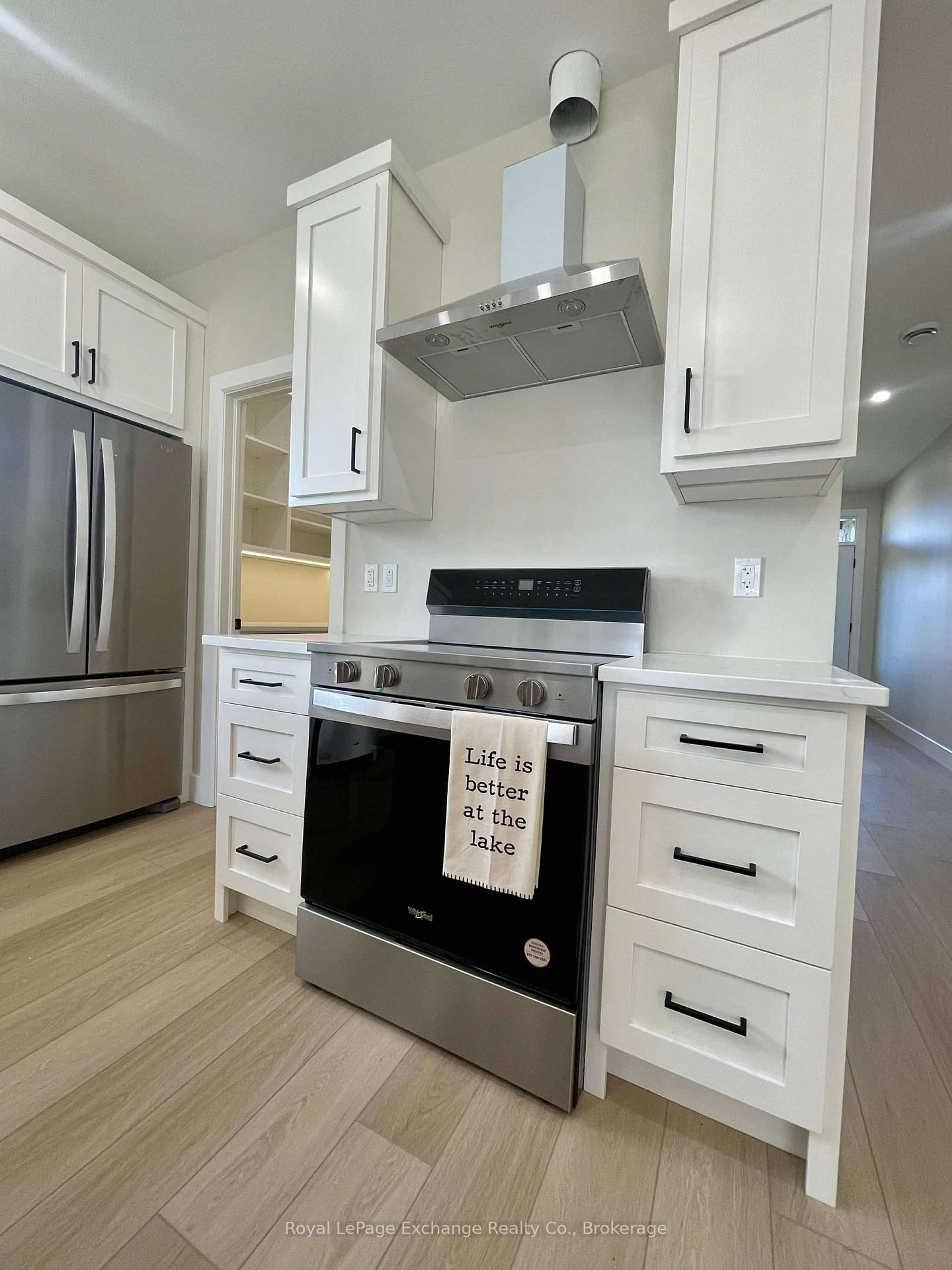 Open concept kitchen, unknown for 72 Mercedes Cres, Kincardine Ontario N2Z 1G8