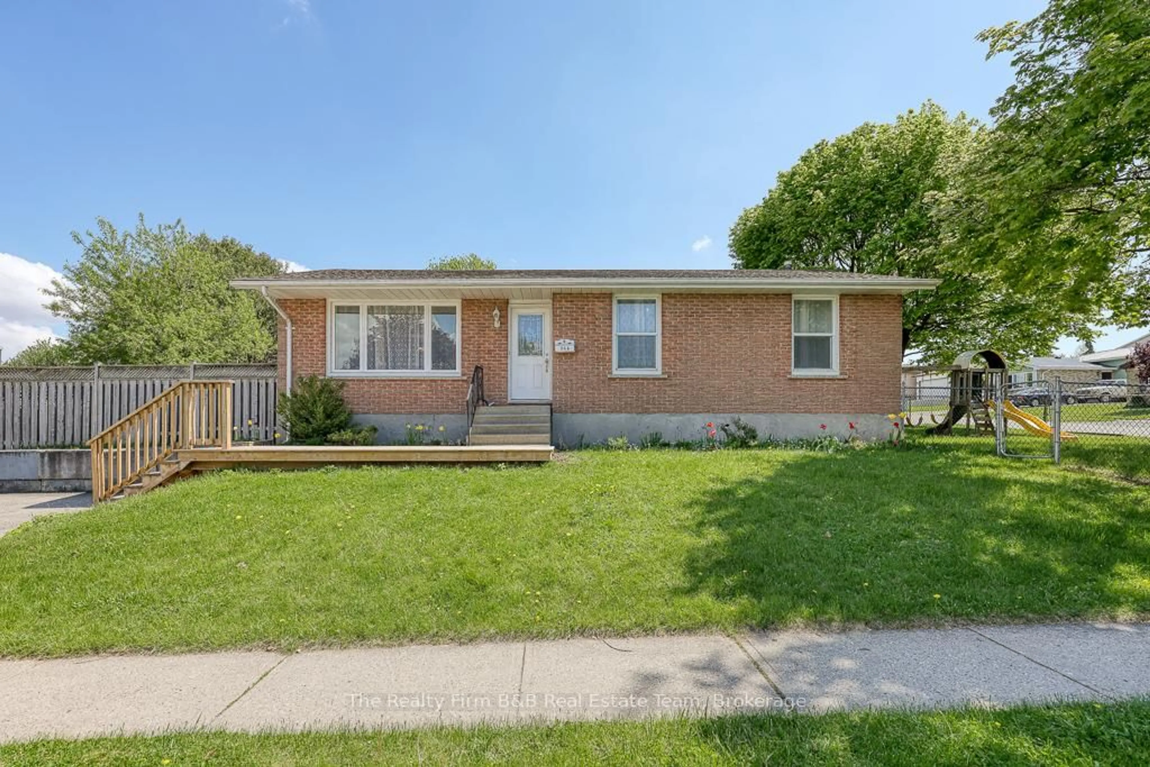 Unknown for 964 Alice St, Woodstock Ontario N4S 8A9