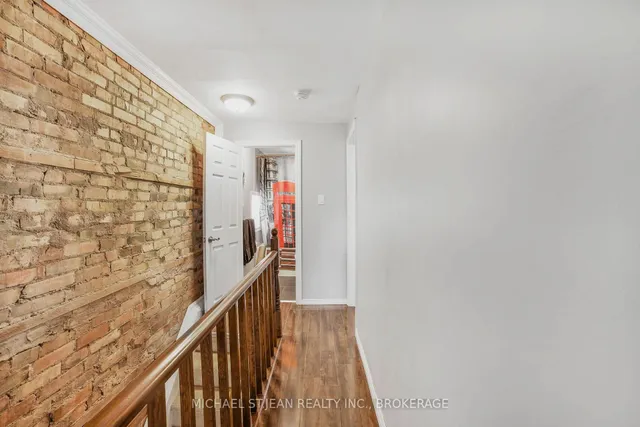 Additional property image - 461 Main St