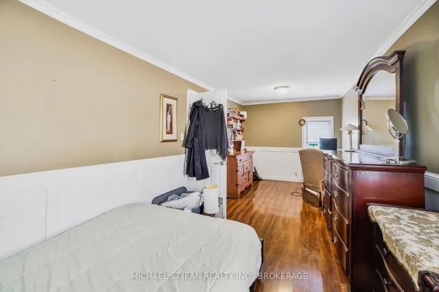 Additional property image - 461 Main St