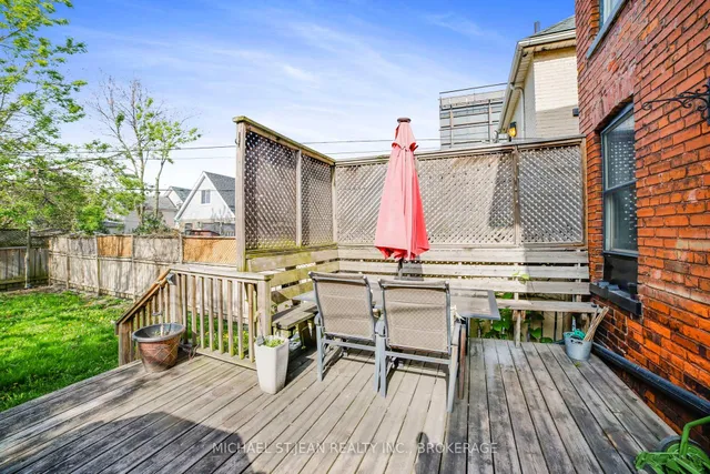 Additional property image - 461 Main St