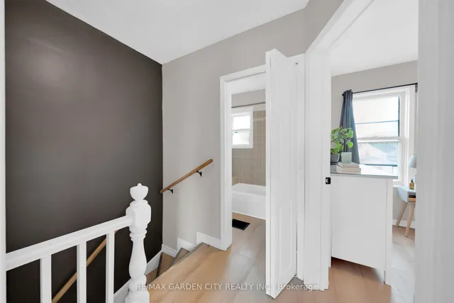 Additional property image - 92 GLENDALE Ave