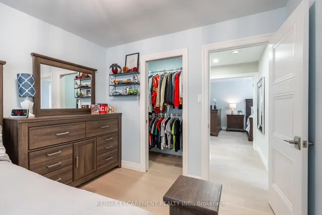 Additional property image - 20 Benwood Crt