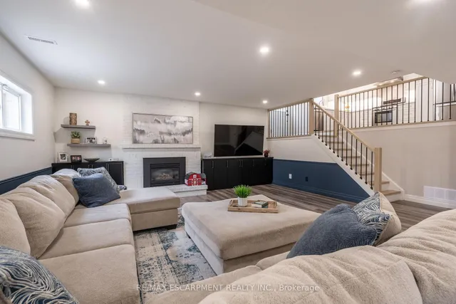 Additional property image - 20 Benwood Crt