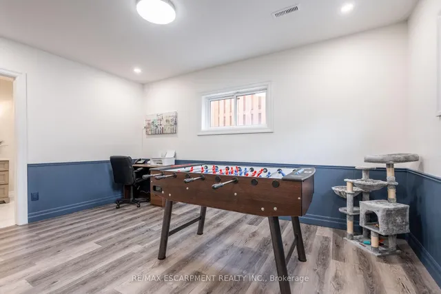 Additional property image - 20 Benwood Crt