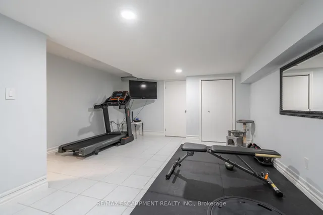 Additional property image - 20 Benwood Crt
