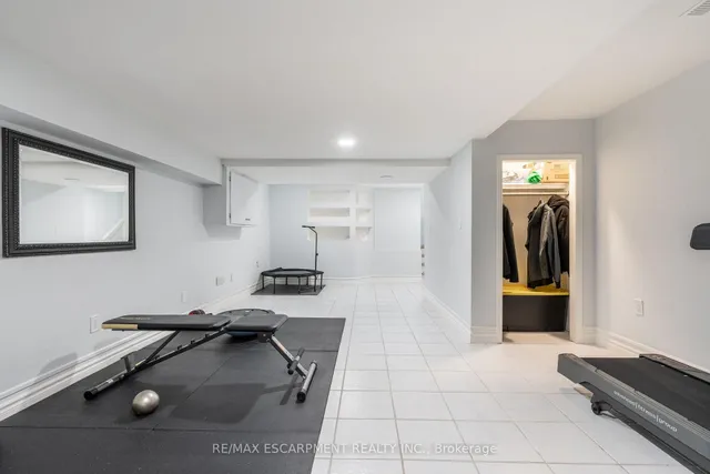 Additional property image - 20 Benwood Crt