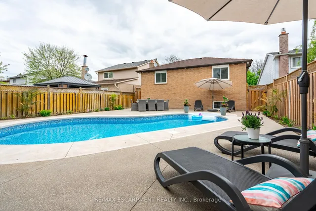 Additional property image - 20 Benwood Crt
