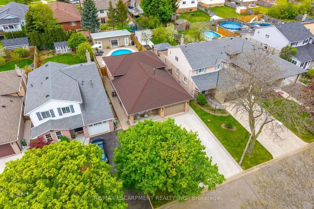 Additional property image - 20 Benwood Crt